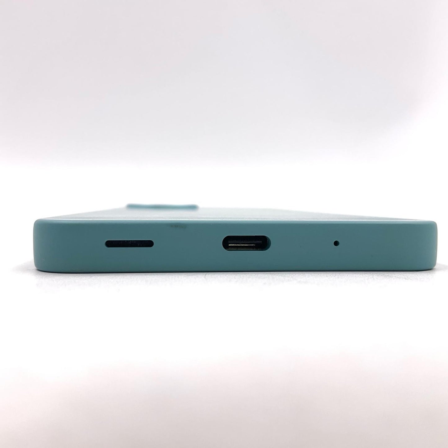 【全額返金保証】【最速発送】SHARP AQUOS wish5 64GB ワカバ docomo SH-52F 白ロム 美品 動作確認済