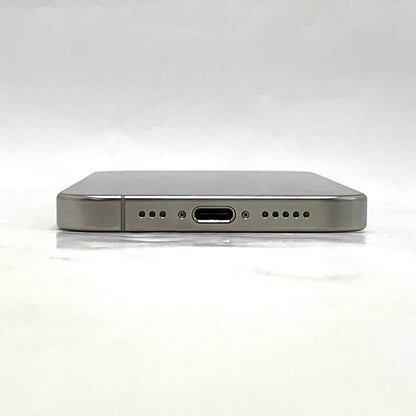 【全額返金保証】【最速発送】Apple iPhone iPhone 15 Pro 256GB ホワイトチタニウム SIMフリー 白ロム 美品 動作確認済 86%