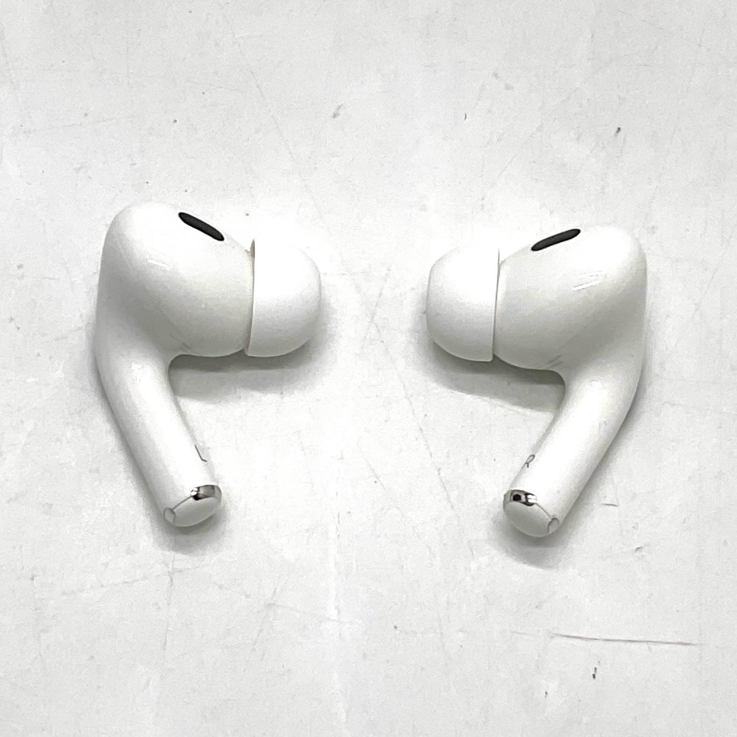 【全額返金保証】【最速発送】Apple AirPods Pro（第2世代） MagSafe 充電ケース (USB-C) 超美品 動作確認済