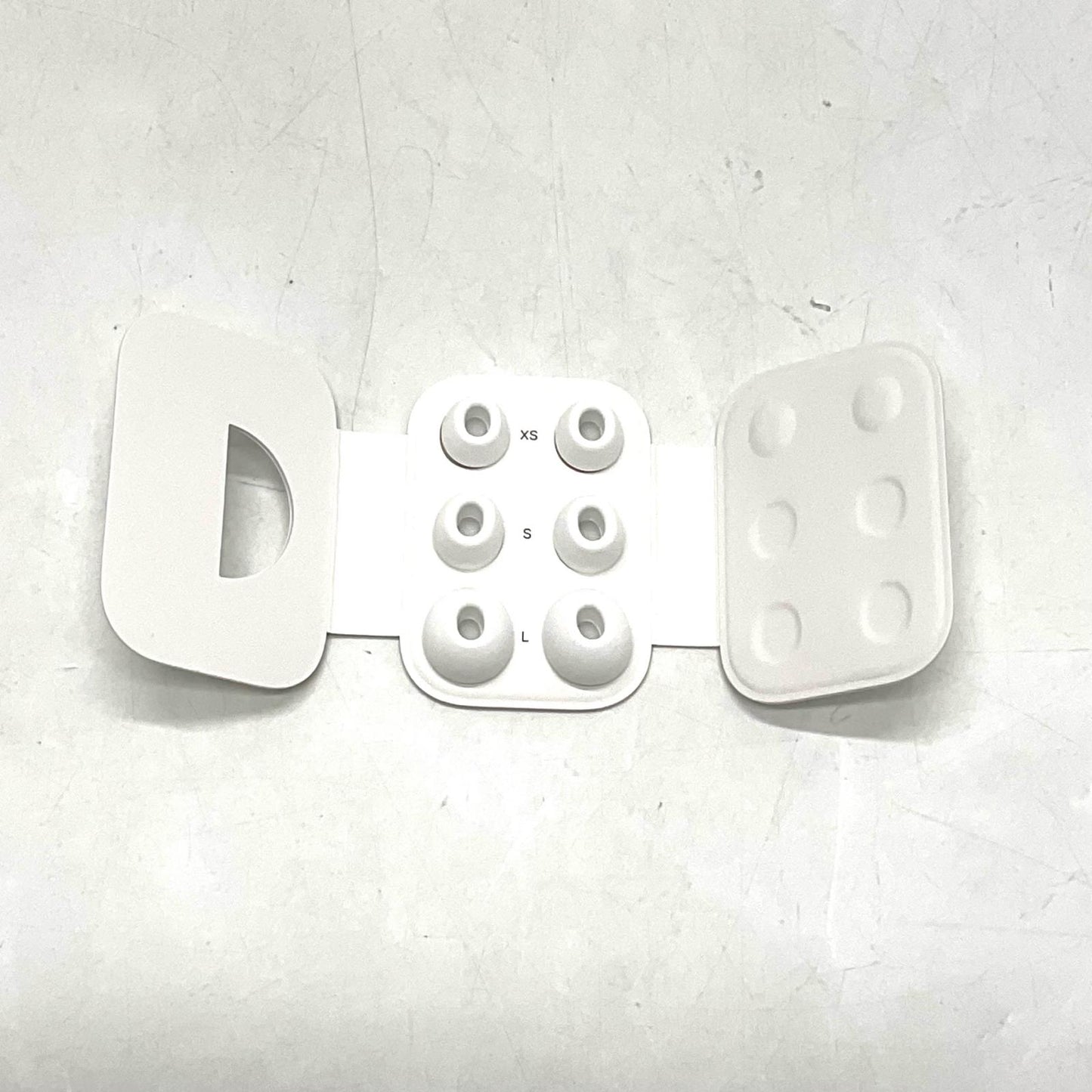 【全額返金保証】【最速発送】Apple AirPods Pro（第2世代） MagSafe 充電ケース (USB-C) 超美品 動作確認済