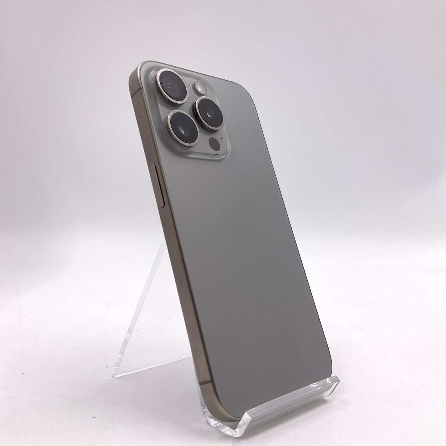 【全額返金保証】【最速発送】Apple iPhone iPhone 15 Pro 128GB ナチュラルチタニウム au 動作確認済 89%