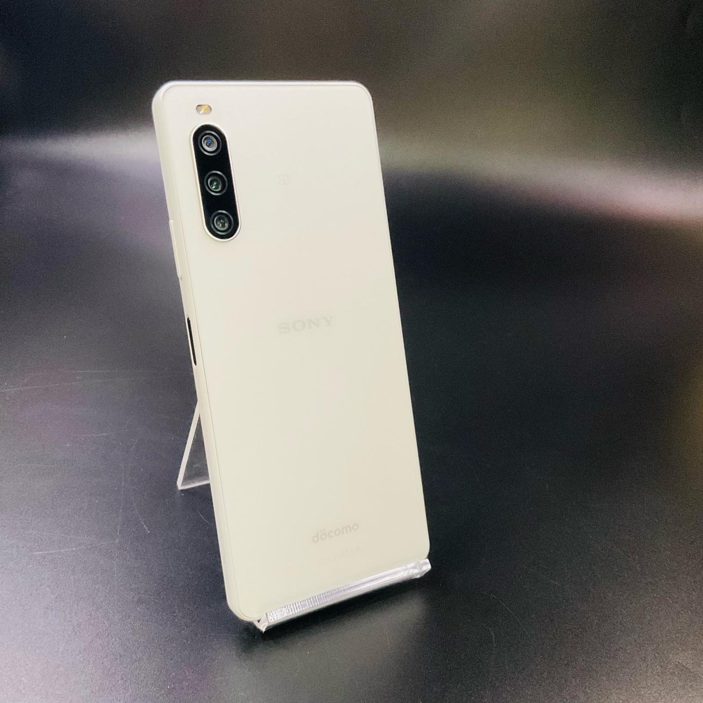 【全額返金保証】【最速発送】Sony Xperia 10 IV 128GB White docomo SO-52C 白ロム 美品 動作確認済