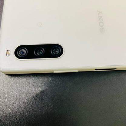 【全額返金保証】【最速発送】Sony Xperia 10 IV 128GB White docomo SO-52C 白ロム 美品 動作確認済