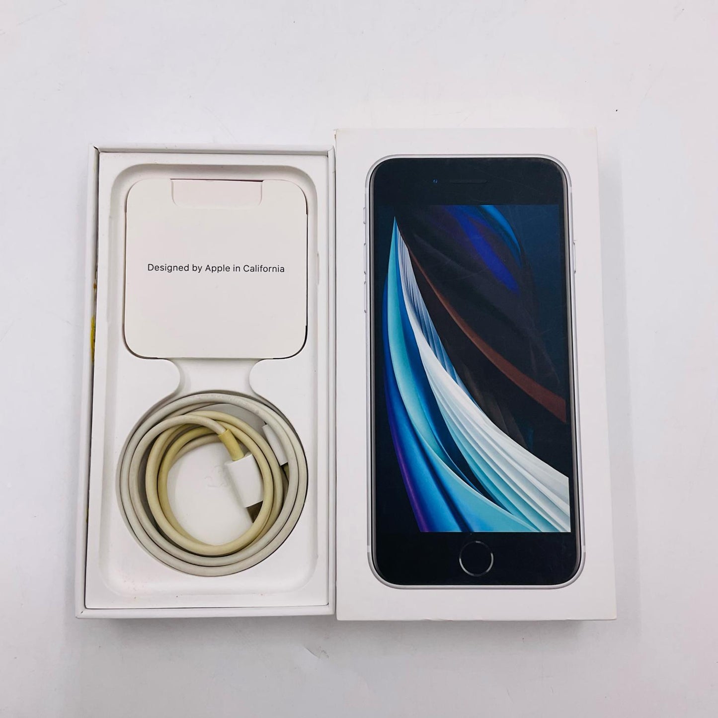 【最速発送】Apple iPhone iPhone SE（第2世代） 64GB ホワイト Softbank SIMフリー 白ロム【難有】 73%