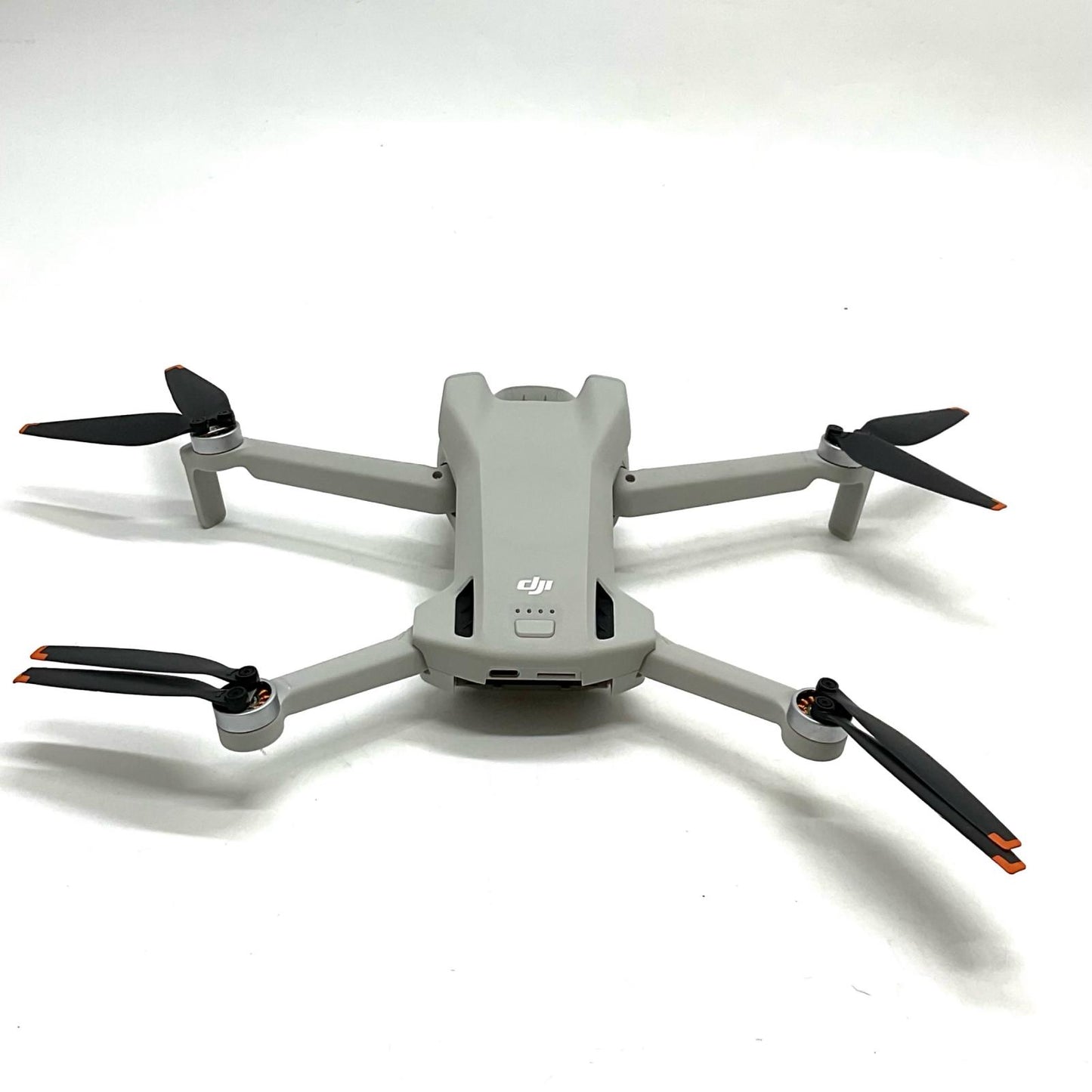 【全額返金保証】【最速発送】DJI Mini 3 Fly Moreコンボ Plus (DJI RC付属) 美品 動作確認済