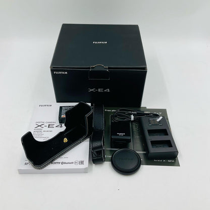 【全額返金保証】【最速発送】FUJIFILM デジタル一眼 X-E4 ボディ ブラック 美品 動作確認済