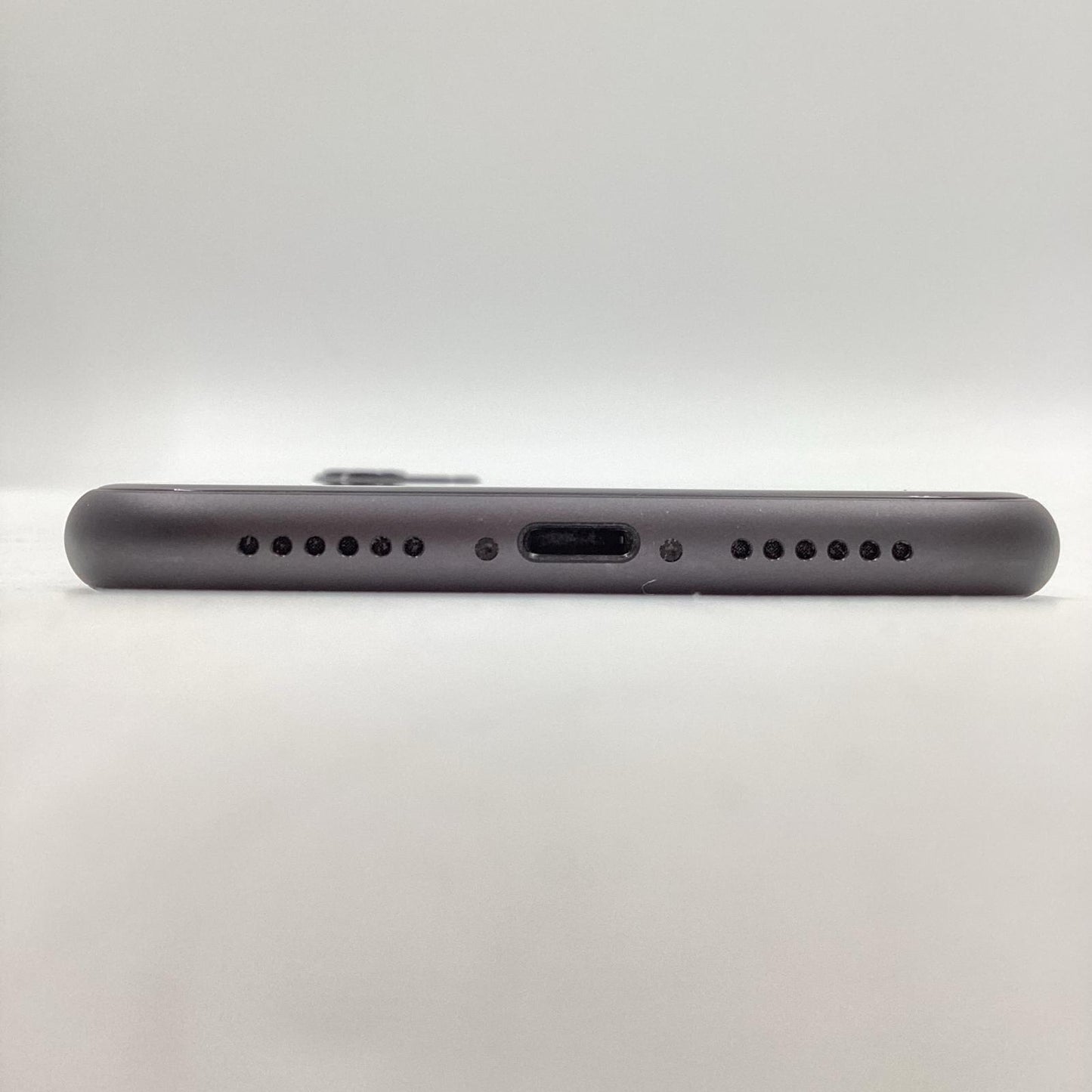 【全額返金保証】【最速発送】Apple iPhone iPhone 11 128GB ブラック SIMフリー 美品 動作確認済 87%