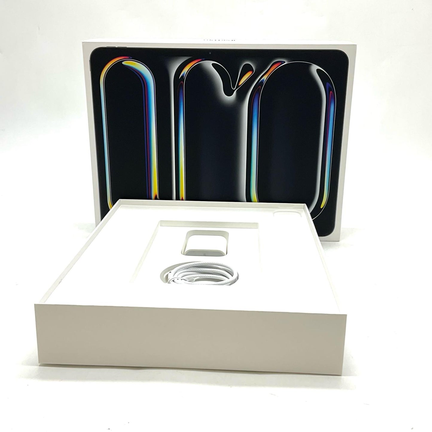 【全額返金保証】【最速発送】Apple iPad Pro M4 13インチ 256GB スペースブラック Wi-Fi 美品 動作確認済
