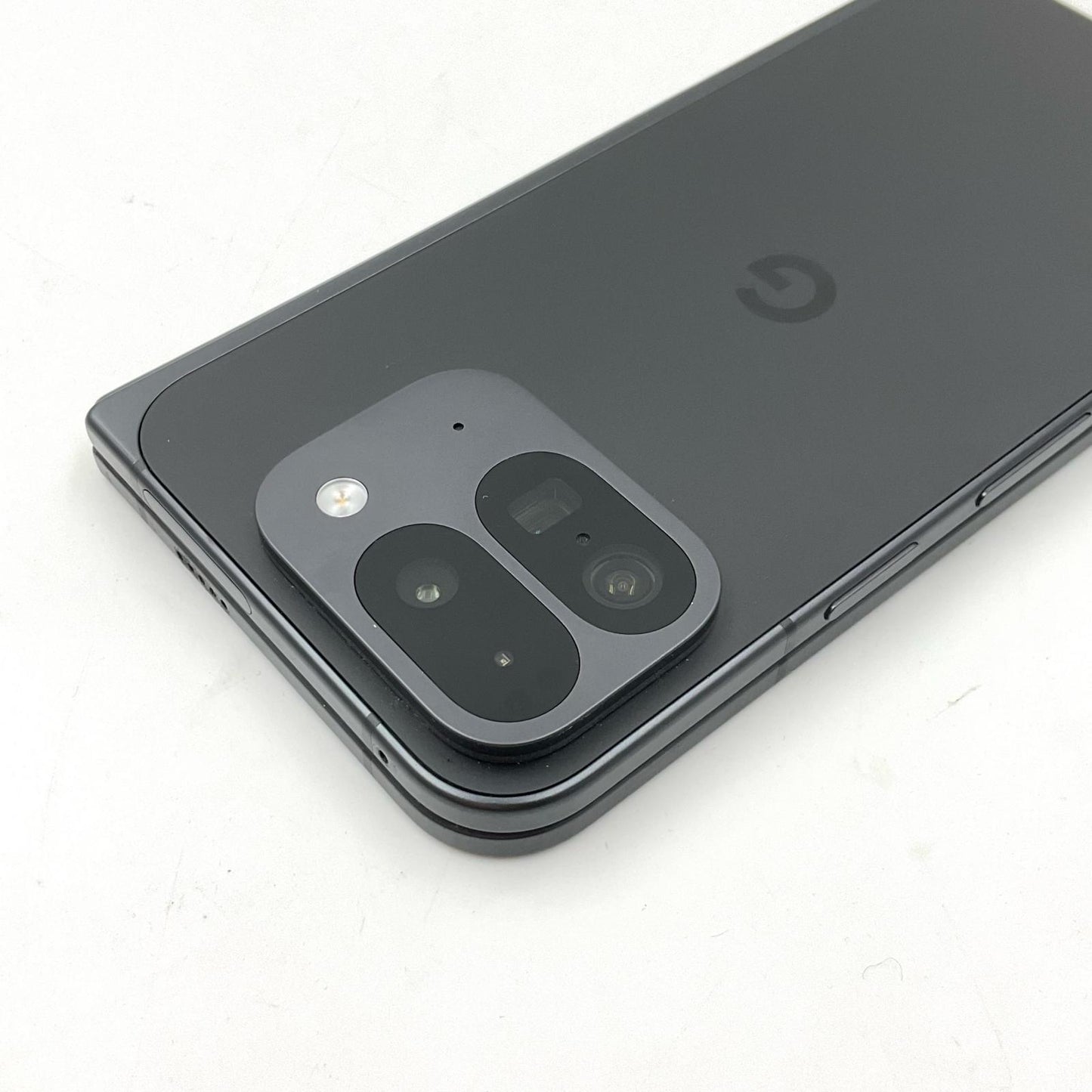 【全額返金保証】【最速発送】Google Pixel 9 Pro Fold 256GB オブシディアン docomo SIMフリー GC15S 白ロム 動作確認済