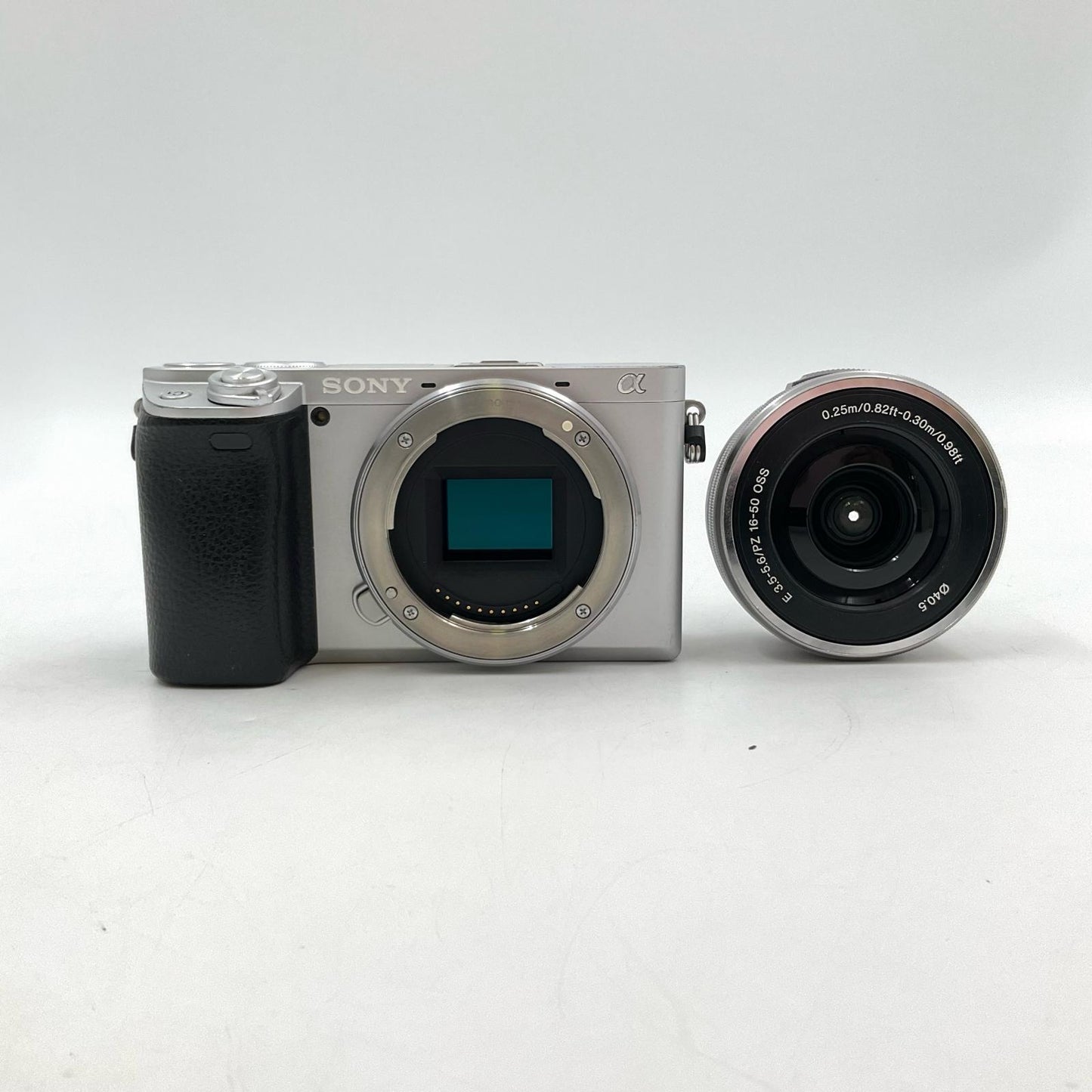 【全額返金保証】【最速発送】Sony デジタル一眼 α6400 ILCE-6400K パワーズームレンズキット [シルバー] 美品 動作確認済