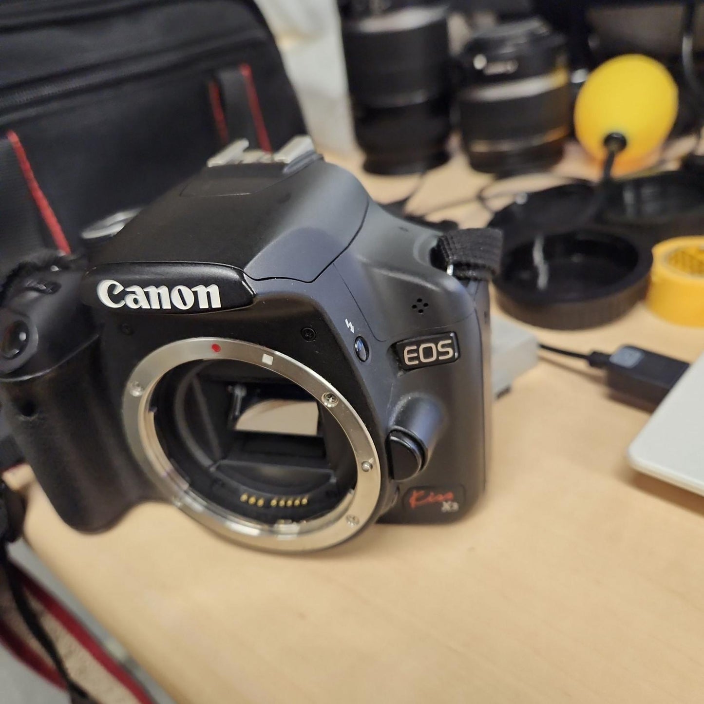 【全額返金保証】【最速発送】Canon デジタル一眼 EOS Kiss X3 ボディ ブラック 動作確認済