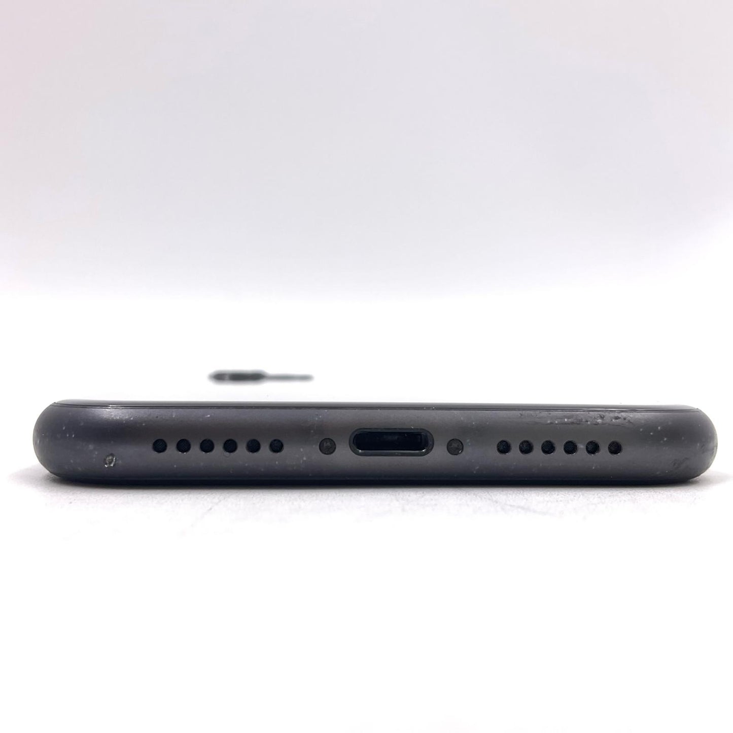 【全額返金保証】【最速発送】Apple iPhone iPhone 11 64GB ブラック Softbank 白ロム 動作確認済 68%