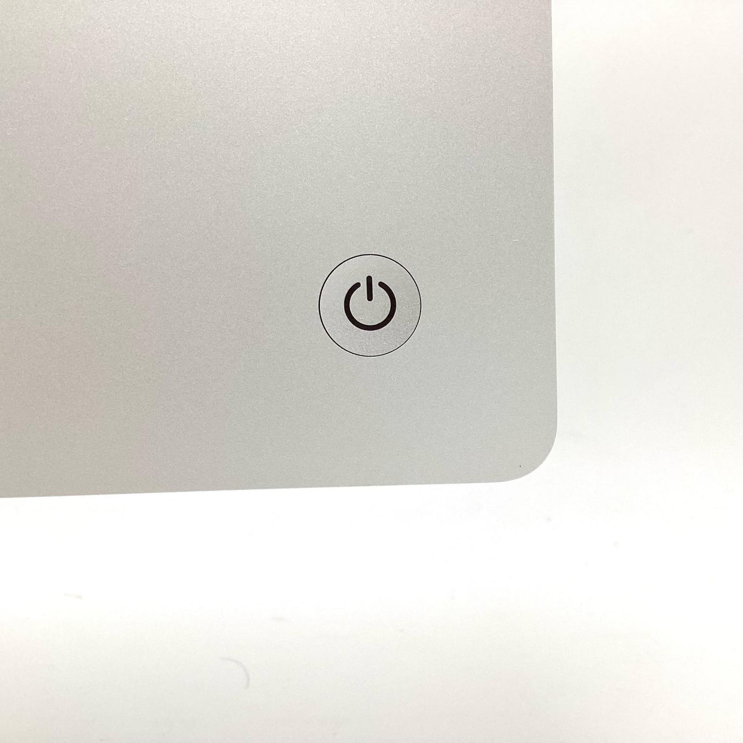 【全額返金保証】【最速発送】Apple iMac 24インチ M1 8コア 8GB SSD 256GB シルバー 美品 動作確認済
