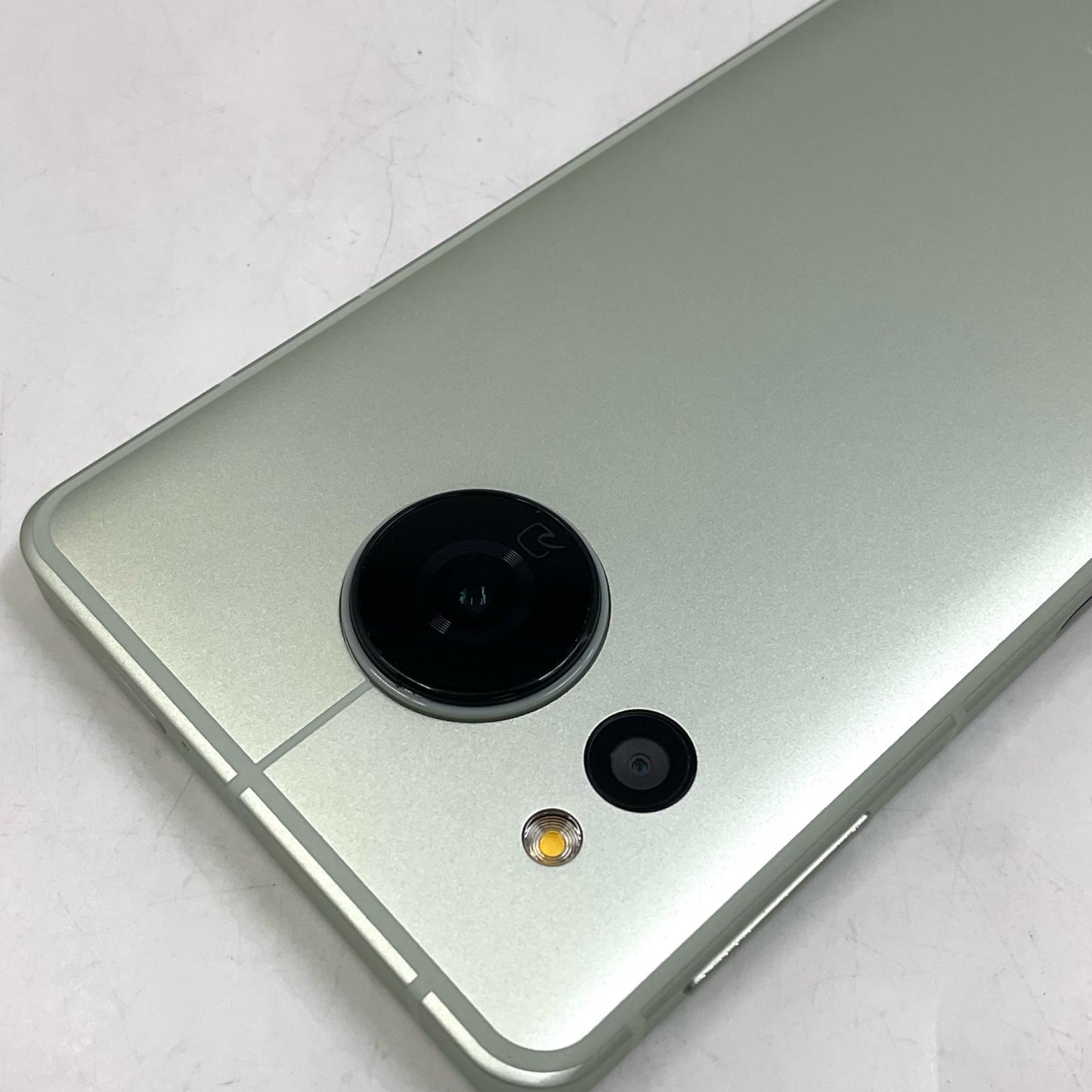 【全額返金保証】【最速発送】SHARP AQUOS sense8 128GB SIMフリー SHG11 白ロム 超美品 動作確認済