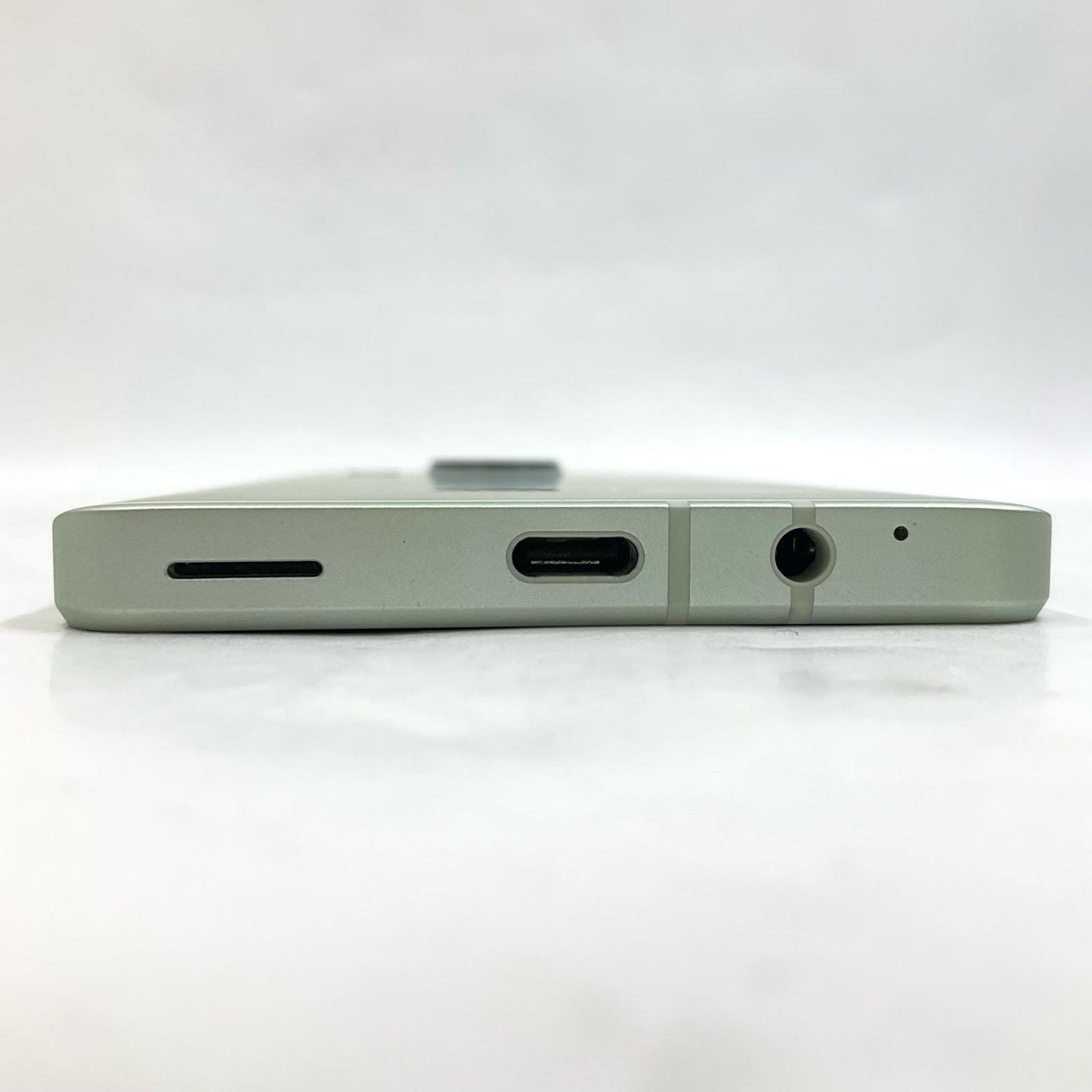 【全額返金保証】【最速発送】SHARP AQUOS sense8 128GB SIMフリー SHG11 白ロム 超美品 動作確認済