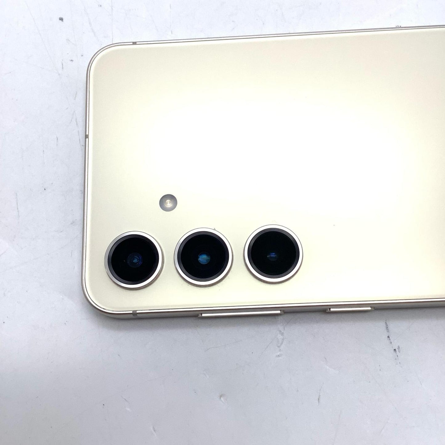 【全額返金保証】【最速発送】SAMSUNG Galaxy S24 256GB アンバーイエロー SIMフリー SM-S921Q 白ロム 美品 動作確認済