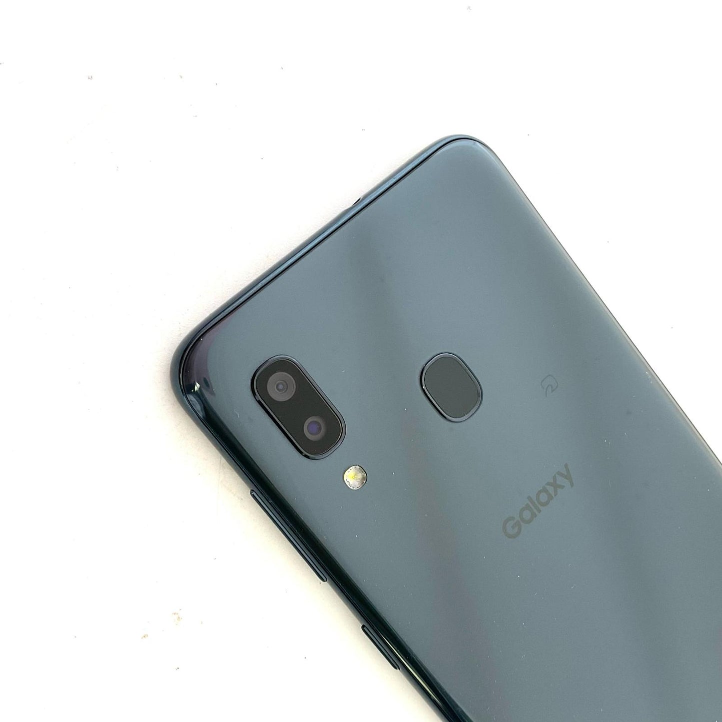 【全額返金保証】【最速発送】SAMSUNG Galaxy A30 ブラック au SCV43 白ロム 動作確認済