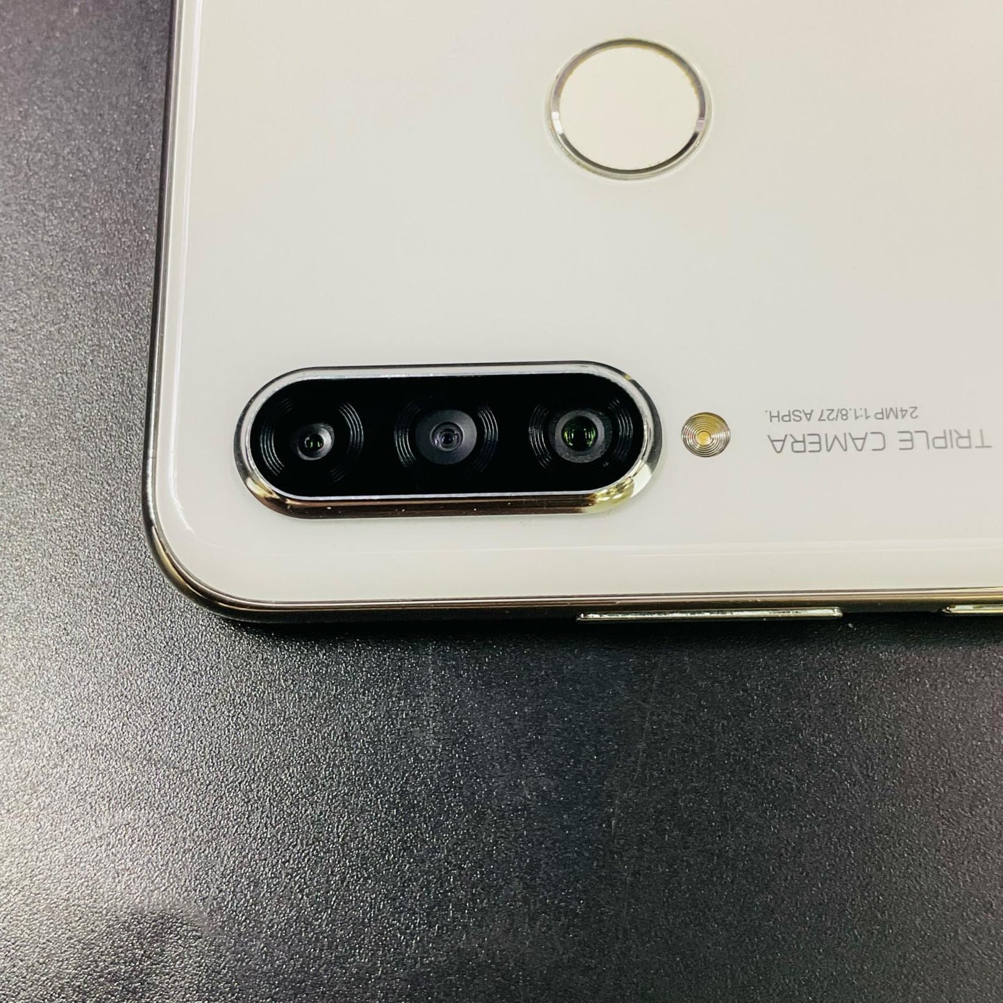 【全額返金保証】【最速発送】Huawei P30 Lite 64GB ホワイト Softbank SIMフリー MAR-LX2J 白ロム 動作確認済