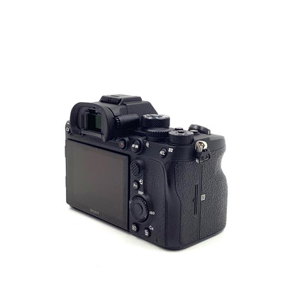 【全額返金保証】【最速発送】Sony デジタル一眼 α7R IV ILCE-7RM4 ボディ ブラック 美品 動作確認済
