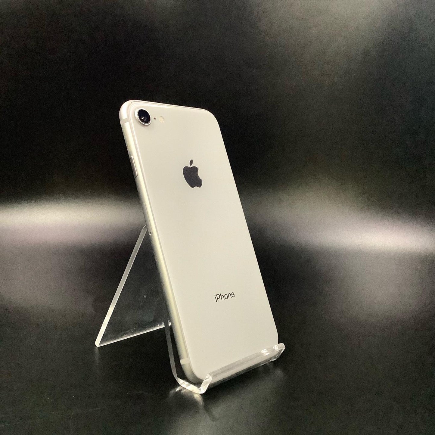 【最速発送】Apple iPhone iPhone 8 64GB シルバー docomo 白ロム【難有】 78%