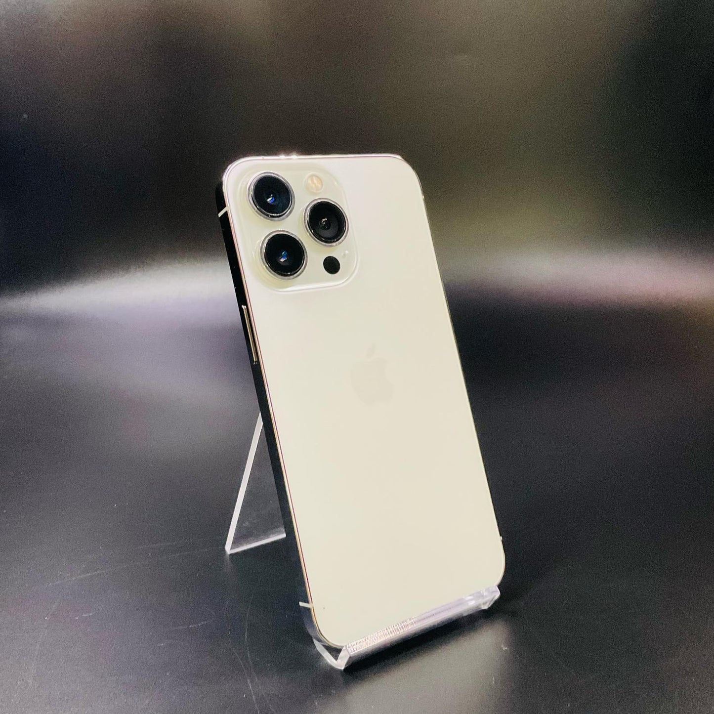 【全額返金保証】【最速発送】Apple iPhone iPhone 13 Pro 128GB シルバー au 白ロム 動作確認済 77%