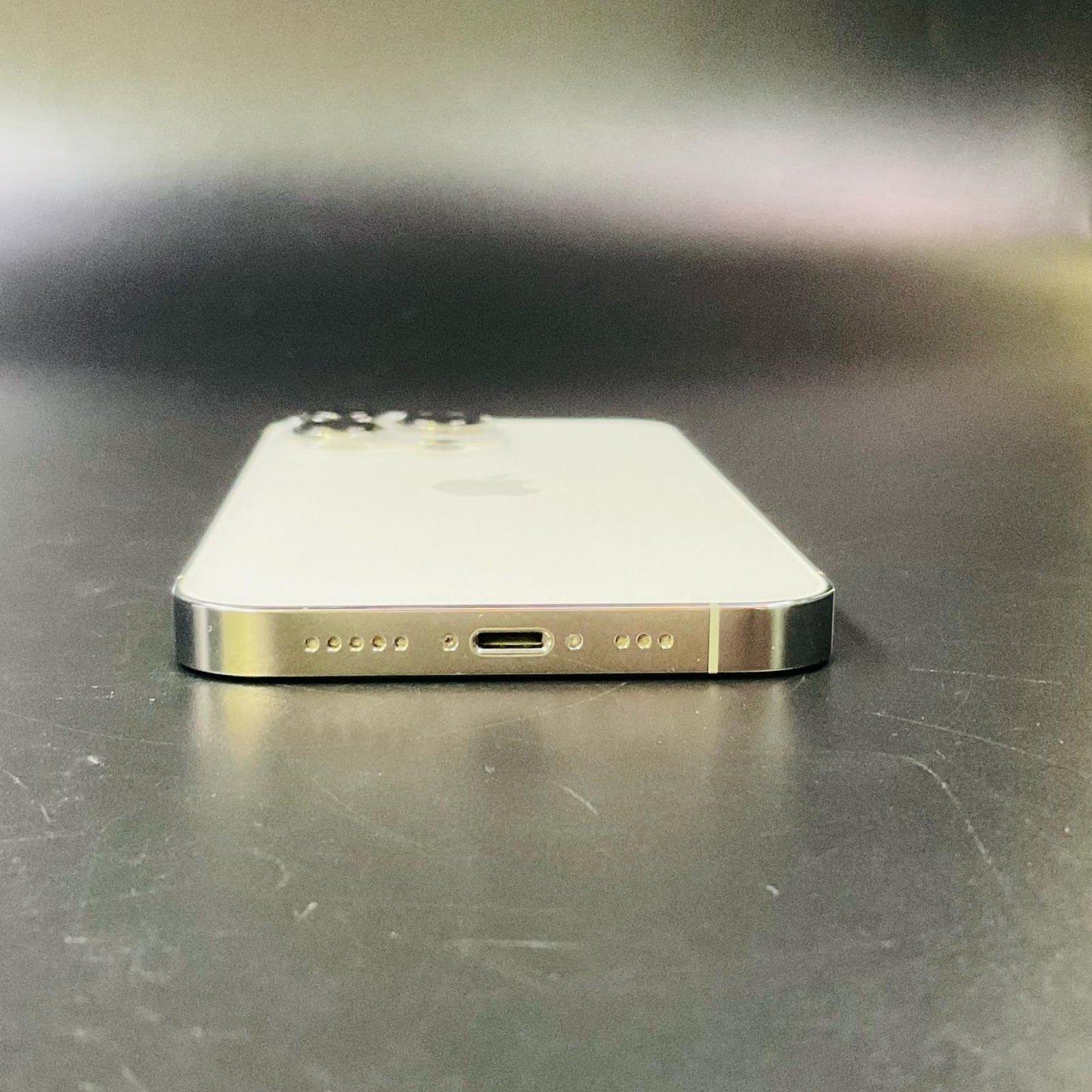 【全額返金保証】【最速発送】Apple iPhone iPhone 13 Pro 128GB シルバー au 白ロム 動作確認済 77%