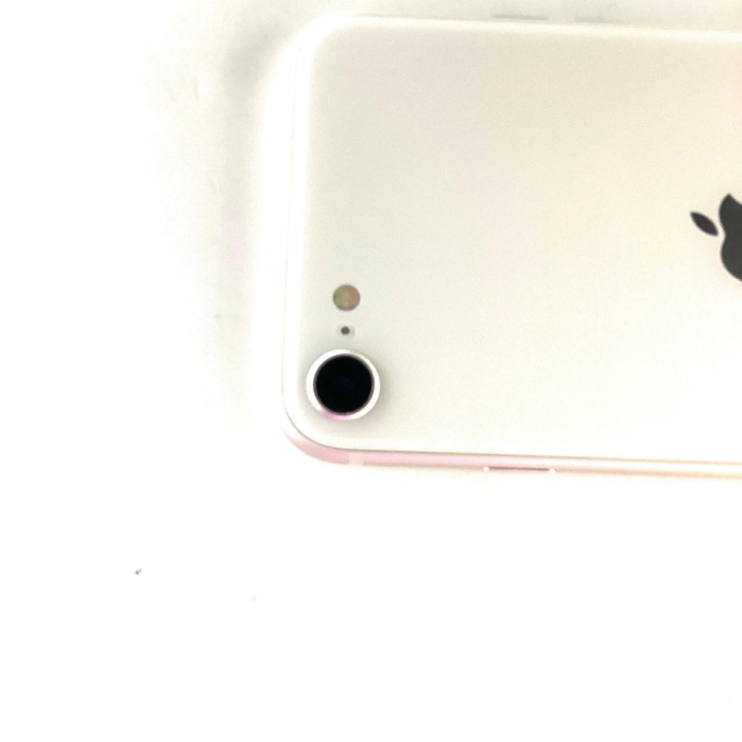 【全額返金保証】【最速発送】Apple iPhone iPhone SE（第3世代） 64GB スターライト Softbank 白ロム 動作確認済 74%