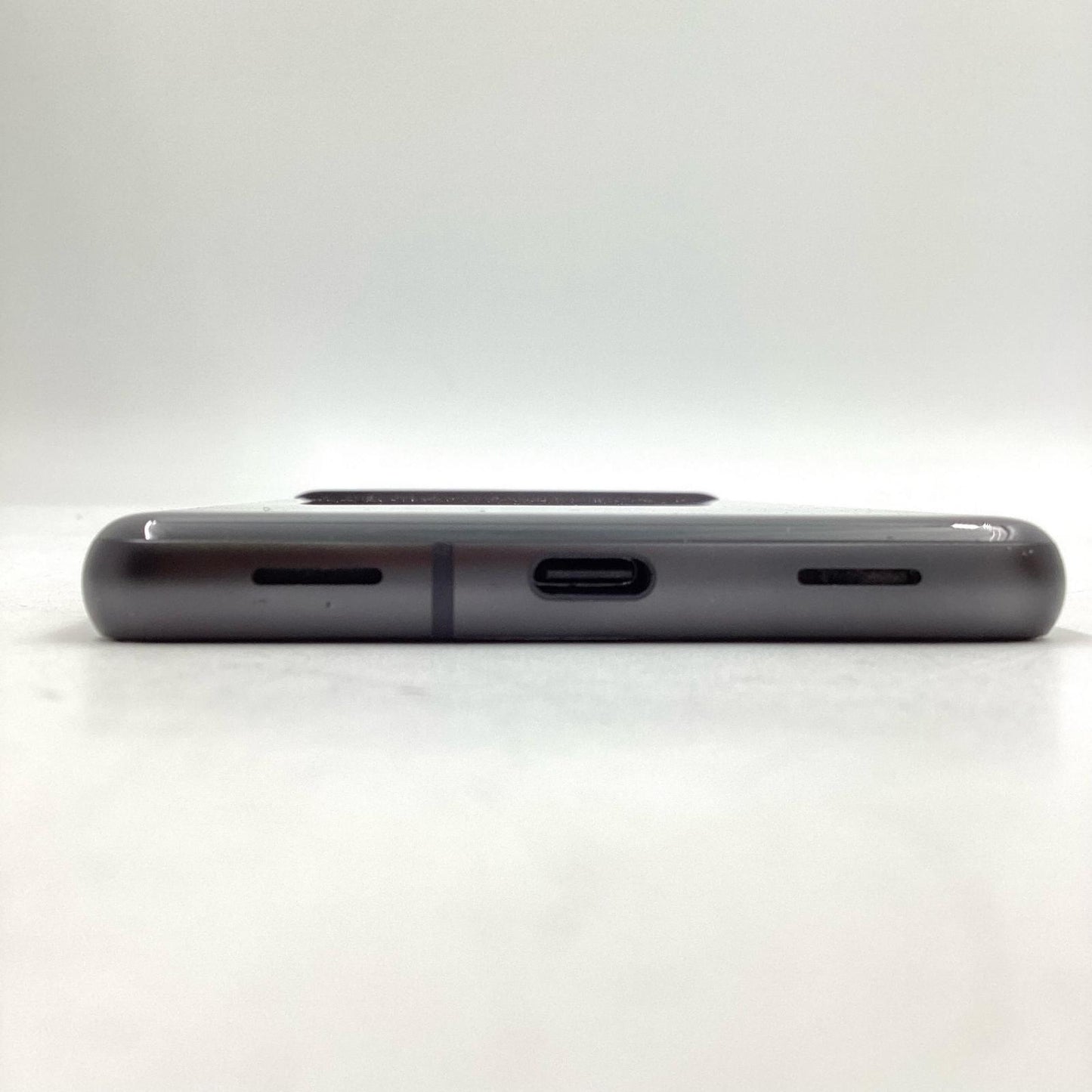 【全額返金保証】【最速発送】Google Pixel 7a 128GB Charcoal docomo G82U8 白ロム 美品 動作確認済