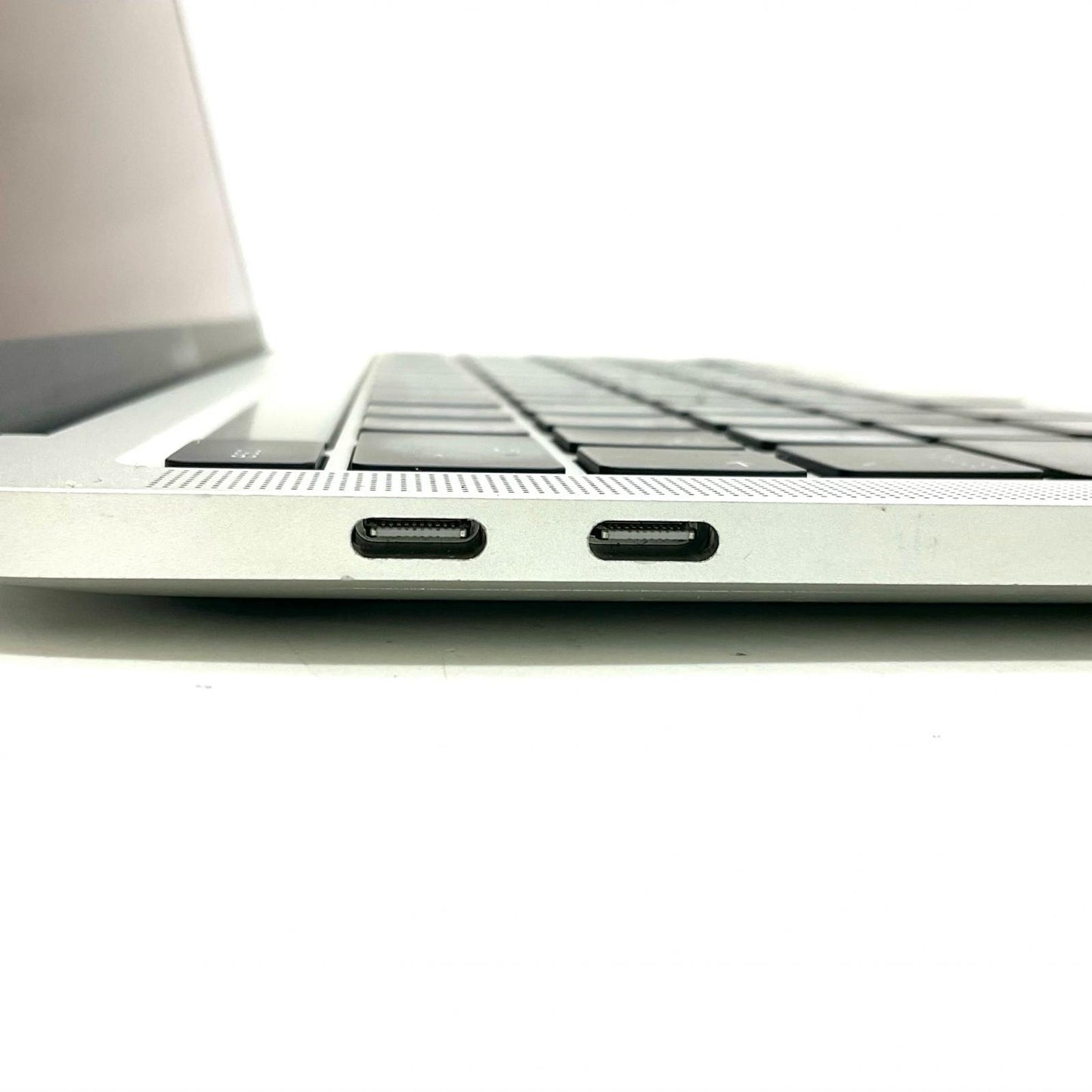 【全額返金保証】【最速発送】Apple MacBook Pro 13インチ 2022 Apple M2 8GB 512GB シルバー 97% 美品 動作確認済