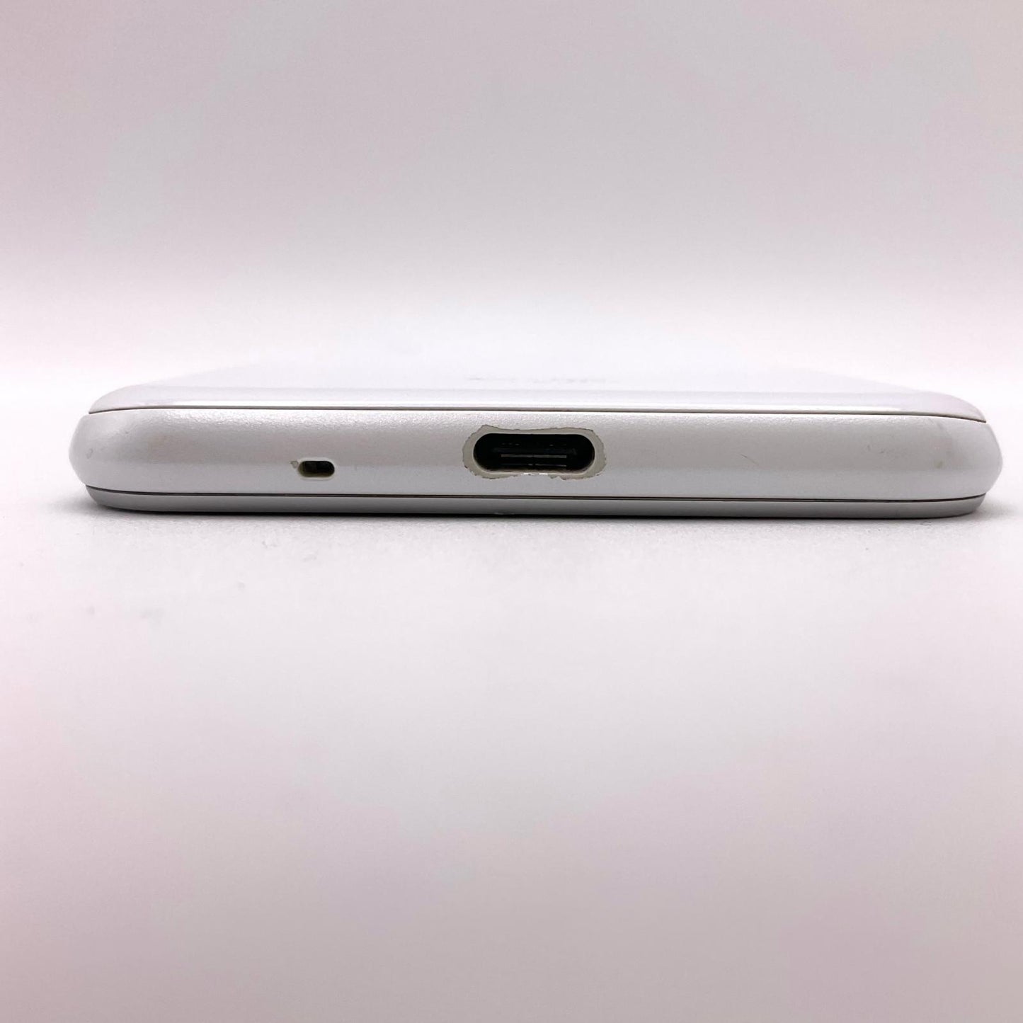 【全額返金保証】【最速発送】SHARP AQUOS sense Plus 32GB ホワイト mineo SH-M07 白ロム 動作確認済