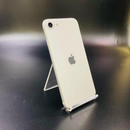 【全額返金保証】【最速発送】Apple iPhone iPhone SE（第2世代） 64GB ホワイト docomo 白ロム 動作確認済 83%