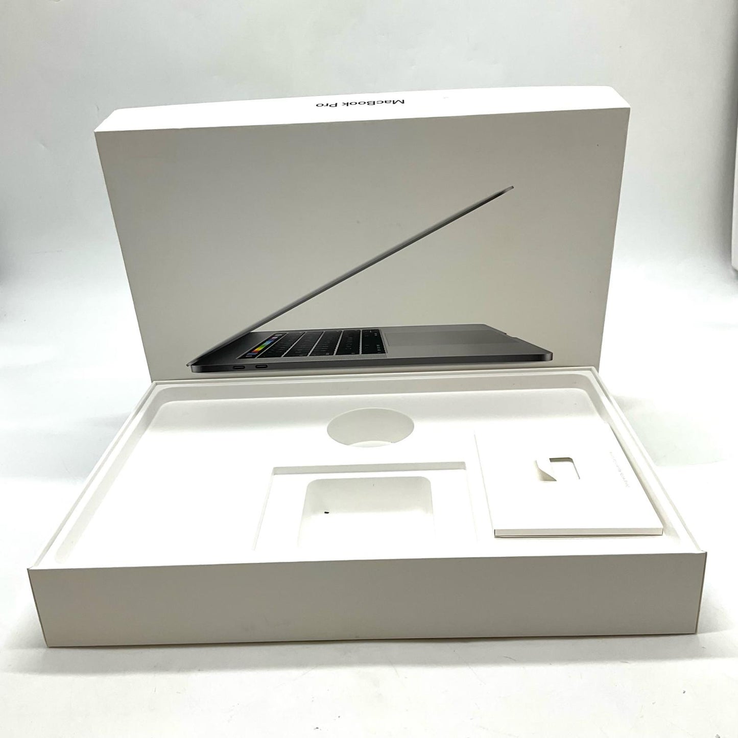 【全額返金保証】【最速発送】Apple MacBook Pro 15.4インチ 2017 2.8GHz クアッドコア Intel Core i7 16GB 256GB スペースグレイ 動作確認済