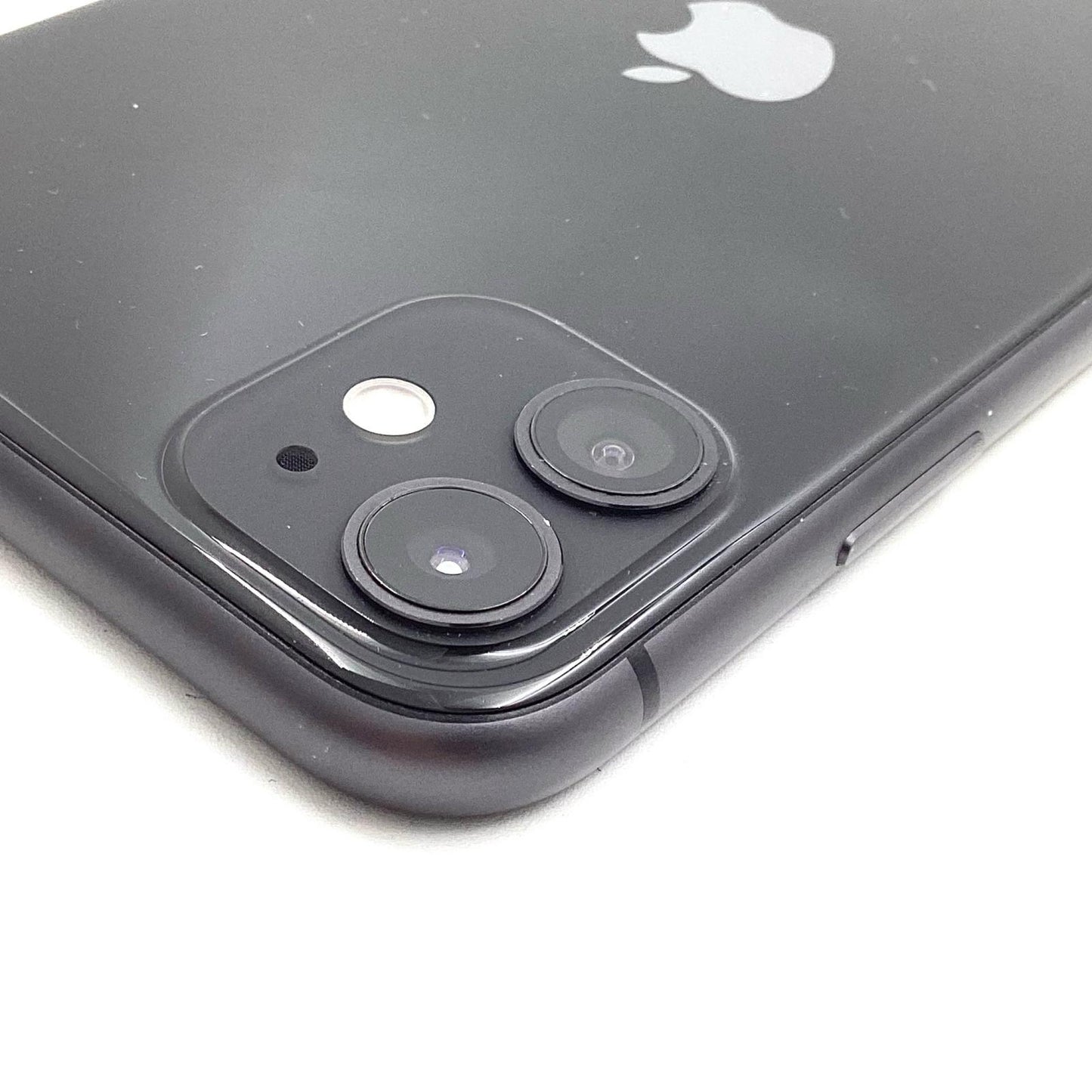 【最速発送】Apple iPhone iPhone 11 64GB ブラック au SIMフリー 白ロム【難有】 76%