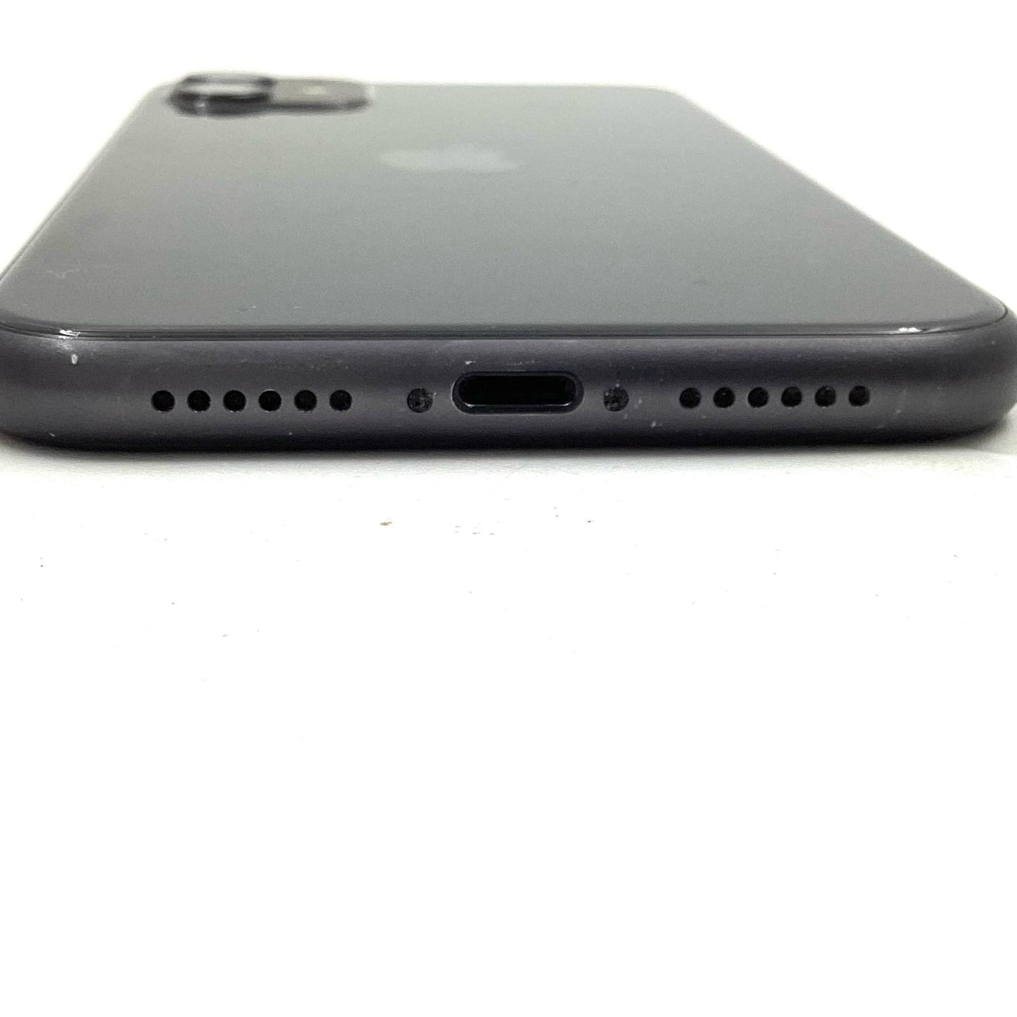 【最速発送】Apple iPhone iPhone 11 64GB ブラック au SIMフリー 白ロム【難有】 76%