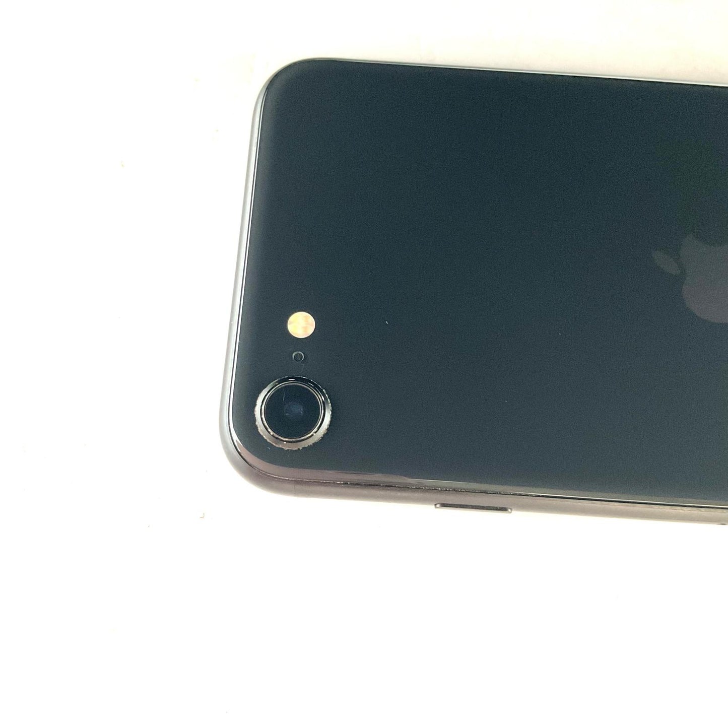 【全額返金保証】【最速発送】Apple iPhone iPhone SE（第2世代） 64GB ブラック au SIMフリー 白ロム 動作確認済 74%