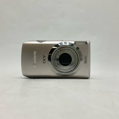 【全額返金保証】【最速発送】Canon コンパクトデジタルカメラ IXY 10S [シルバー] 美品 動作確認済