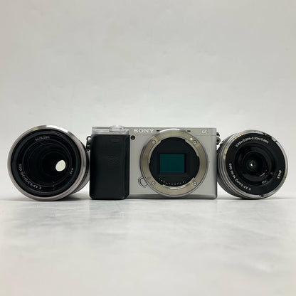 【全額返金保証】【最速発送】Sony デジタル一眼 α6400 ILCE-6400Y ダブルズームレンズキット [シルバー] 美品 動作確認済