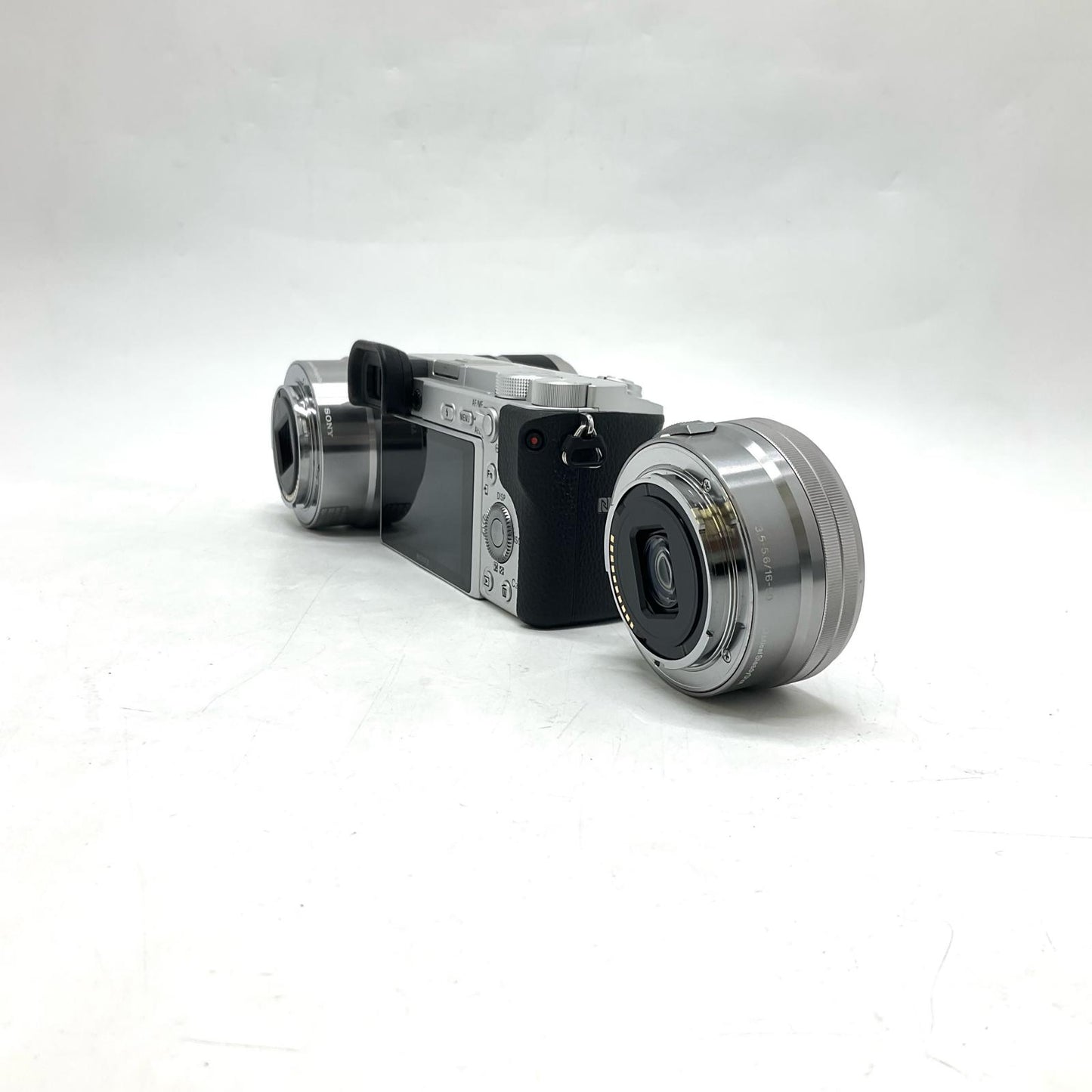 【全額返金保証】【最速発送】Sony デジタル一眼 α6400 ILCE-6400Y ダブルズームレンズキット [シルバー] 美品 動作確認済