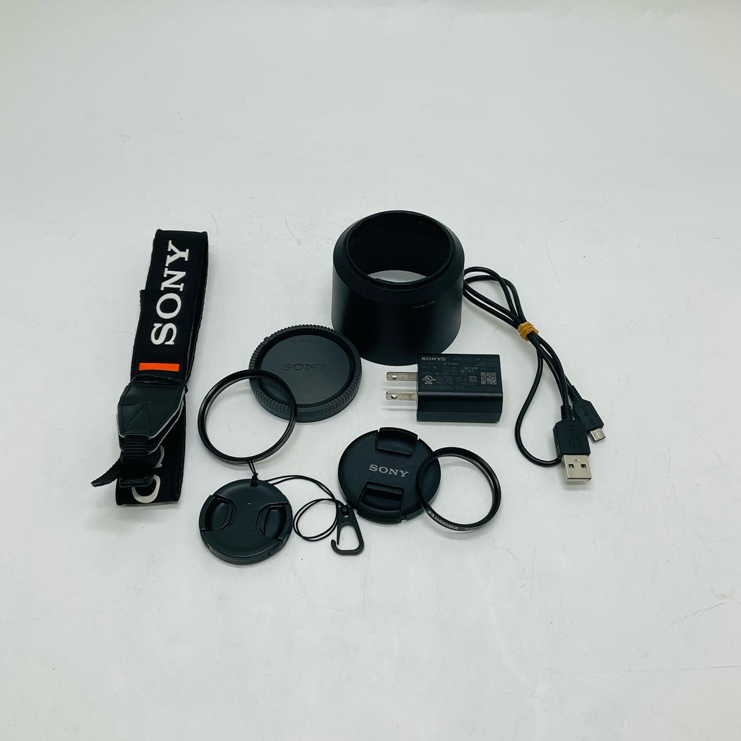 【全額返金保証】【最速発送】Sony デジタル一眼 α6400 ILCE-6400Y ダブルズームレンズキット [シルバー] 美品 動作確認済