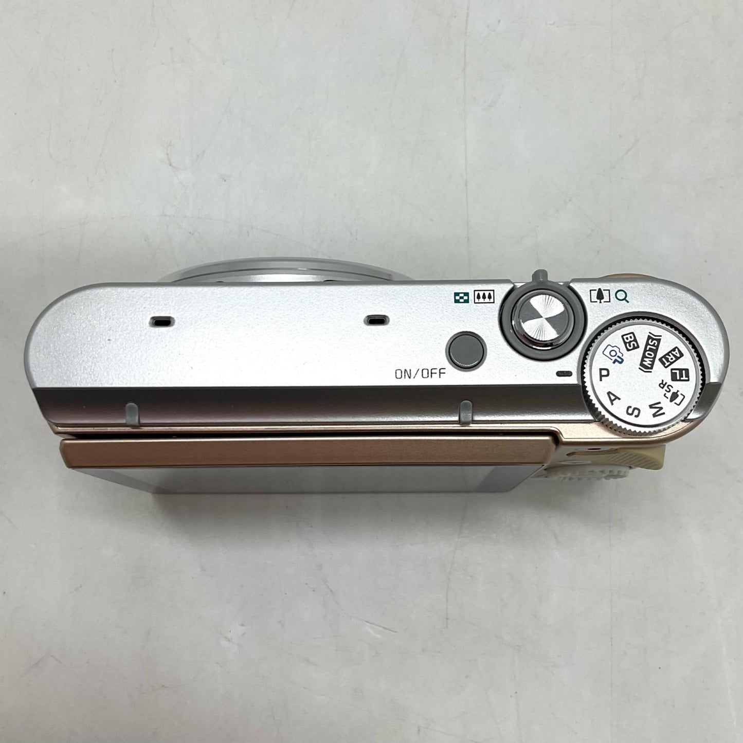 【全額返金保証】【最速発送】 コンパクトデジタルカメラ CASIO EXILIM EX-ZR1800 [ゴールド] 美品 動作確認済