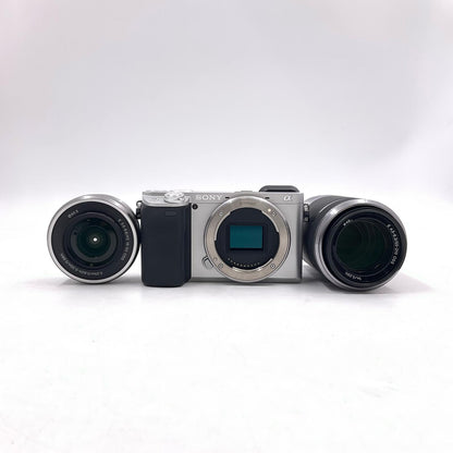 【全額返金保証】【最速発送】Sony デジタル一眼 α6400 ILCE-6400Y ダブルズームレンズキット [シルバー] 美品 動作確認済