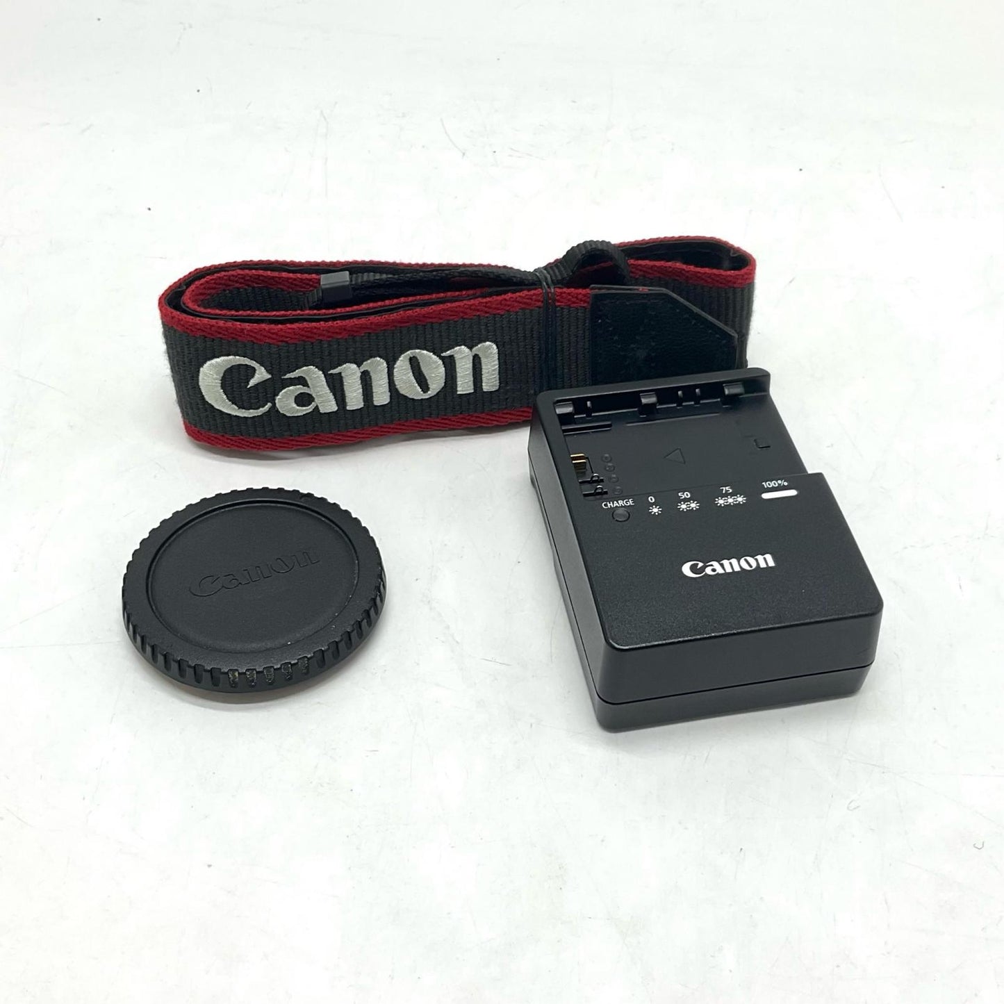 【全額返金保証】【最速発送】Canon デジタル一眼 EOS 90D 美品 動作確認済