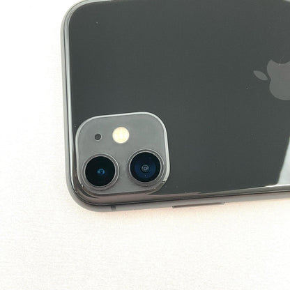【最速発送】Apple iPhone iPhone 11 128GB ブラック docomo 白ロム【難有】 83%