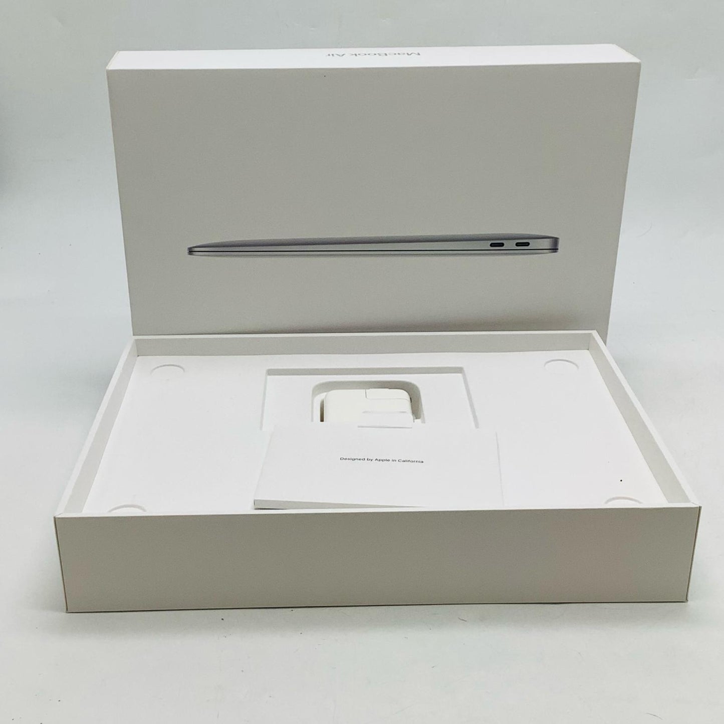 【全額返金保証】【最速発送】Apple MacBook Air 13.3インチ 2020 1.1GHz デュアルコア Intel Core i3 8GB 256GB シルバー 美品 動作確認済