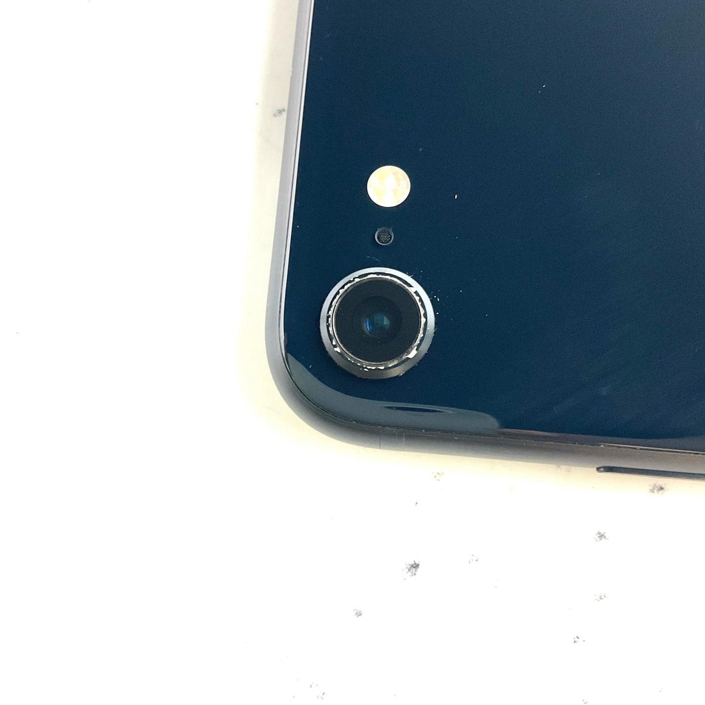 【全額返金保証】【最速発送】Apple iPhone iPhone SE (第3世代) 64GB Midnight au SIMフリー 白ロム 動作確認済 85%