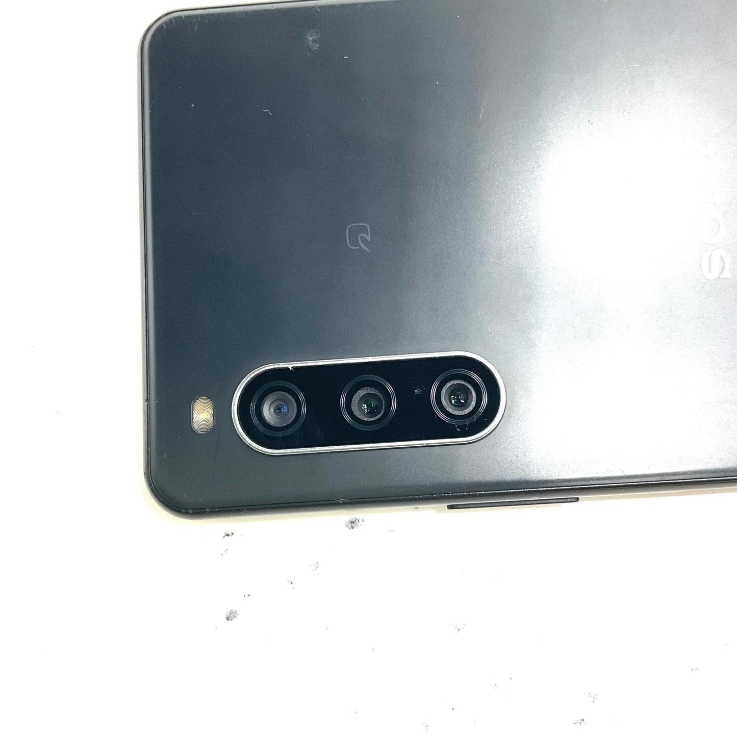 【最速発送】 Xperia 10 IV 128GB ブラック系 docomo SO-52C 白ロム【難有】