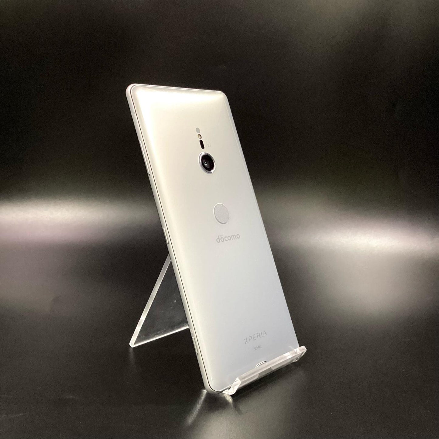【全額返金保証】【最速発送】Sony Xperia XZ3 64GB ホワイトシルバー docomo SO-01L 白ロム 超美品 動作確認済