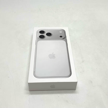 【全額返金保証】【最速発送】Apple iPhone iPhone 17 Pro Max 256GB シルバー SIMフリー 白ロム 新品未開封 即納OK