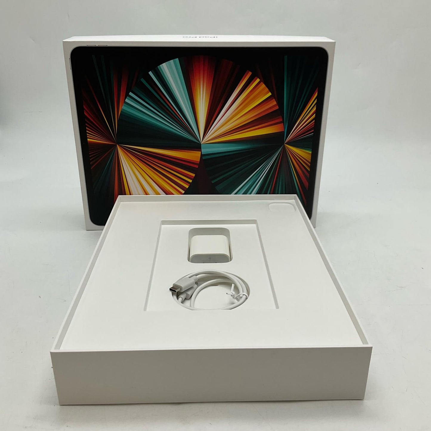【全額返金保証】【最速発送】Apple iPad Pro 12.9インチ 第5世代 128GB シルバー Wi-Fi 超美品 動作確認済