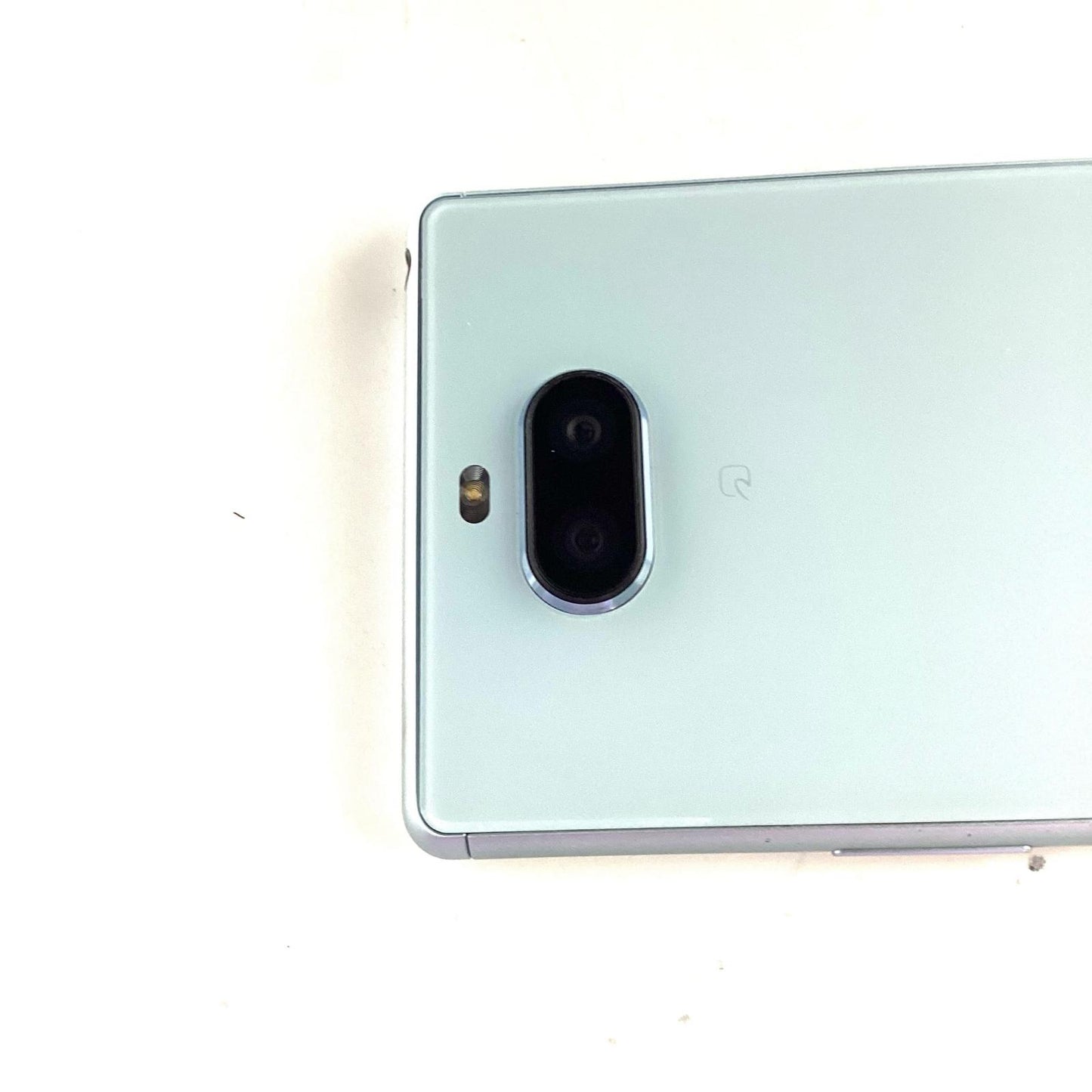 【全額返金保証】【最速発送】Sony Xperia 8 64GB ブルー au SOV42 白ロム 動作確認済